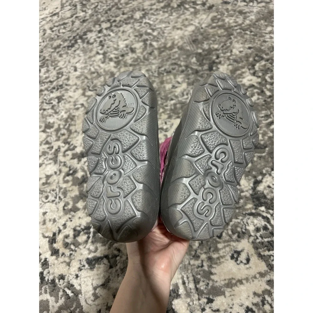 Crocs Youth Girls Shoes Size‎ J2 M Pink Snow Boot Synthetic